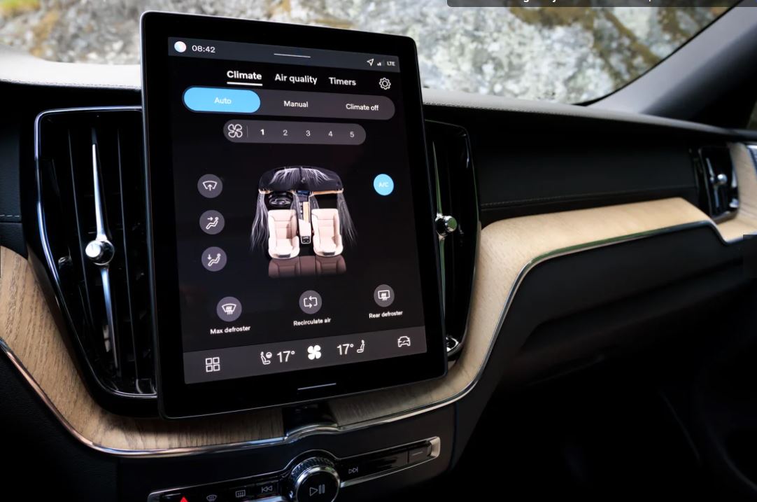 XC60-ultra-2026-dieu-hoa