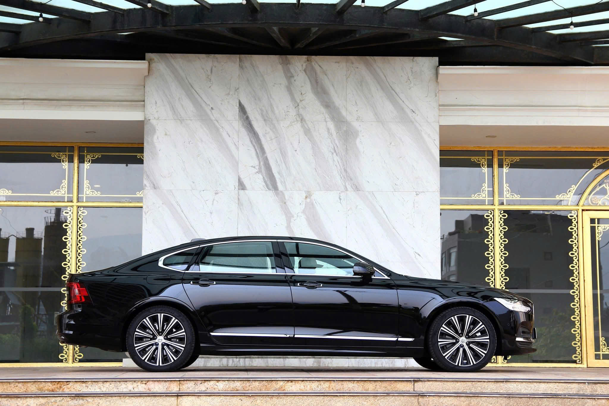Volvo-s90