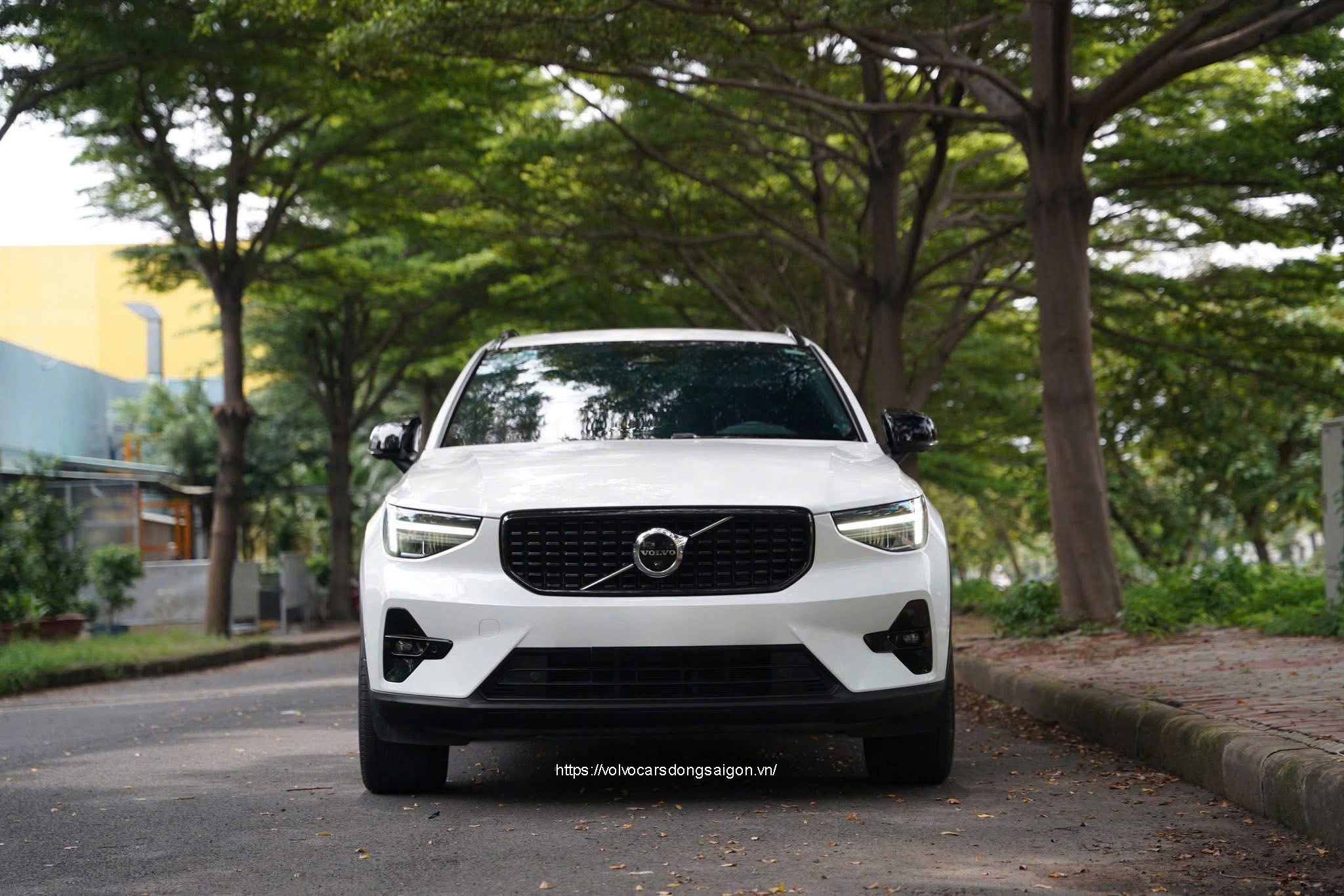 ngoai-that-volvo-xc40-dauxe