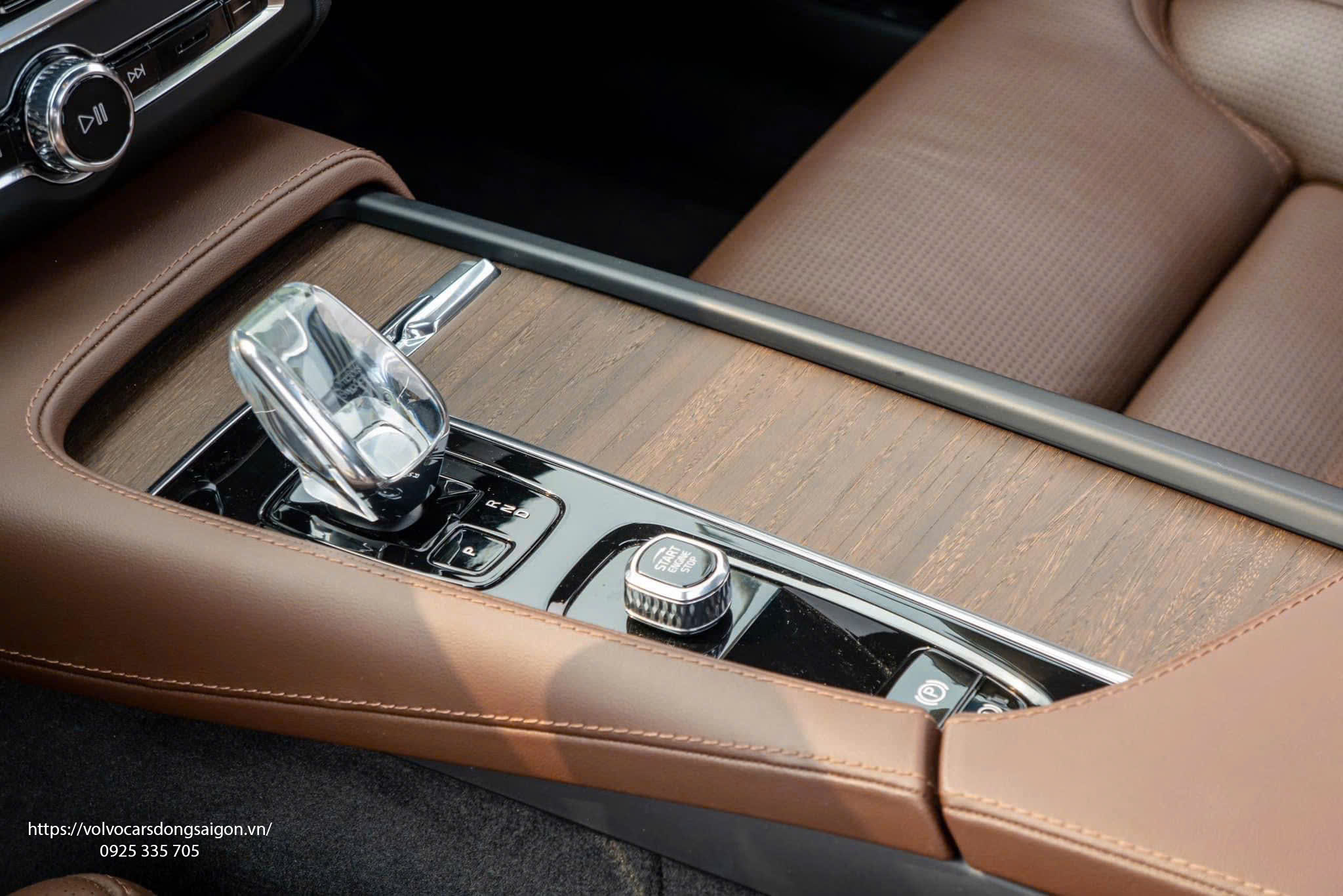 volvo-s90-noi-that-be-ty-tay