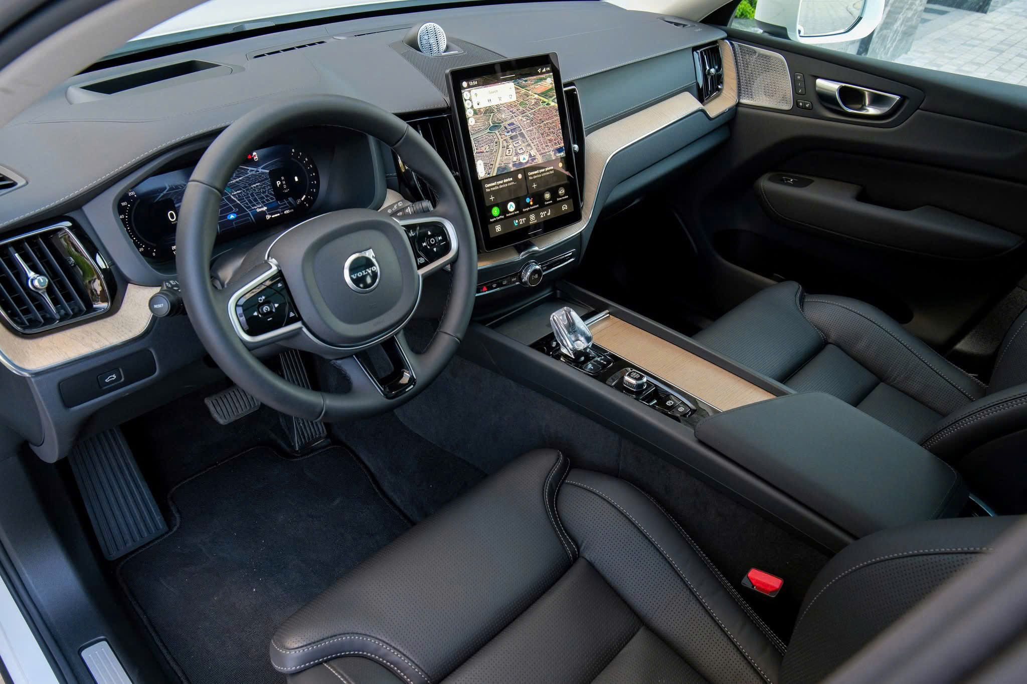 volvo-xc60-noi-that-1