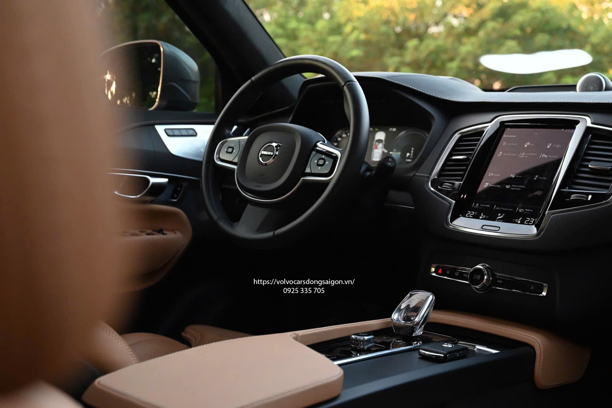 volvo-xc90-noi-that