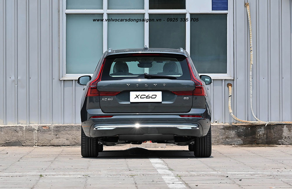 XC60-ultra-2026-duoi-xe