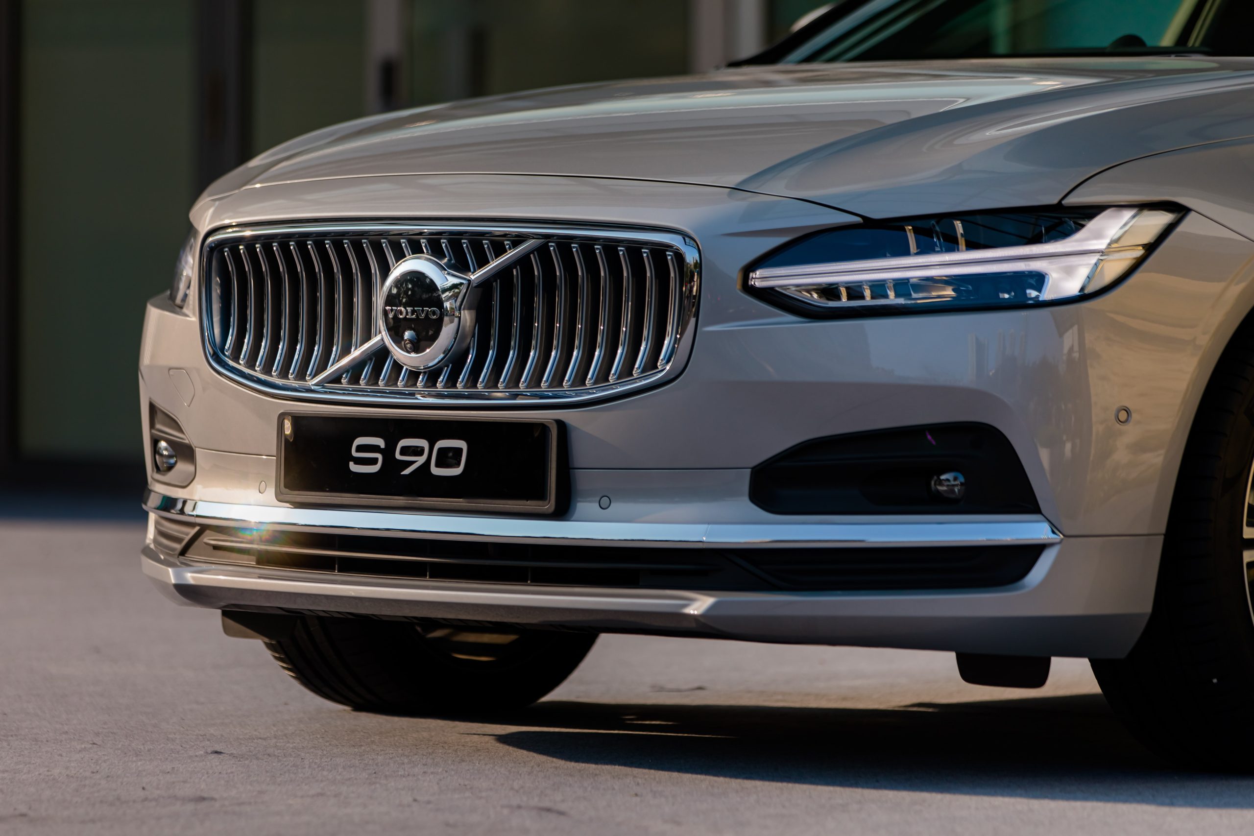 ngoại thất volvo s90 sedan